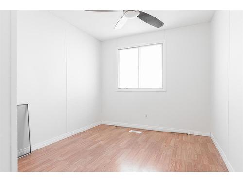 232 Caouette Crescent, Fort Mcmurray, AB - Indoor Photo Showing Other Room