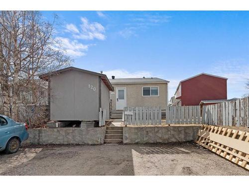 120 Rock Bay, Fort Mcmurray, AB - Outdoor