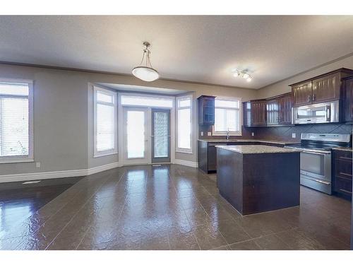 134 Mayflower Bay, Fort Mcmurray, AB - Indoor Photo Showing Kitchen