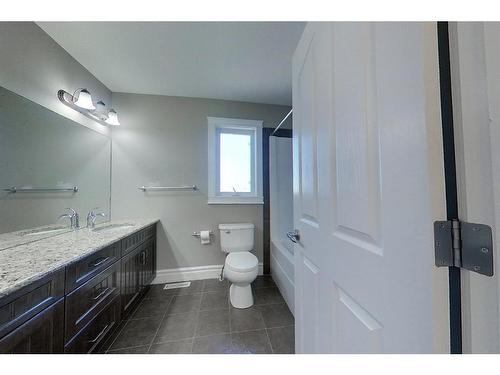 134 Mayflower Bay, Fort Mcmurray, AB - Indoor Photo Showing Bathroom