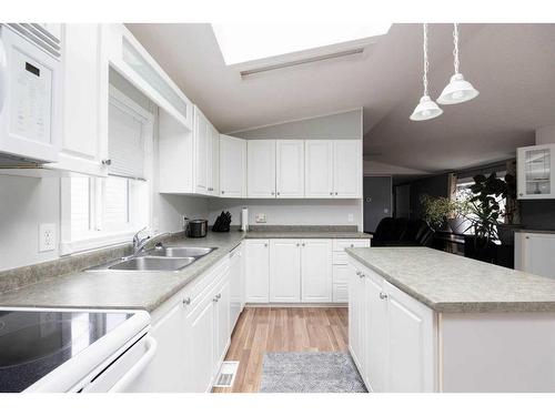 157 Mckinlay Crescent, Fort Mcmurray, AB - Indoor Photo Showing Kitchen With Double Sink
