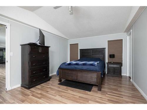 157 Mckinlay Crescent, Fort Mcmurray, AB - Indoor Photo Showing Bedroom