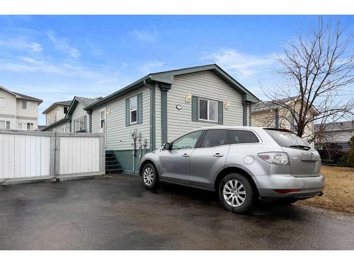 157 Mckinlay Crescent, Fort Mcmurray, AB - Outdoor