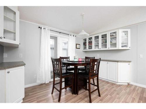 157 Mckinlay Crescent, Fort Mcmurray, AB - Indoor Photo Showing Dining Room
