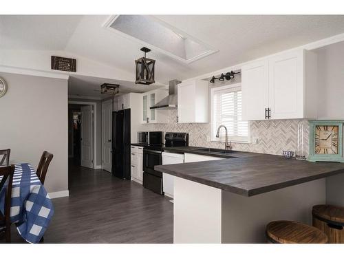 209 Mustang Road, Fort Mcmurray, AB - Indoor Photo Showing Kitchen