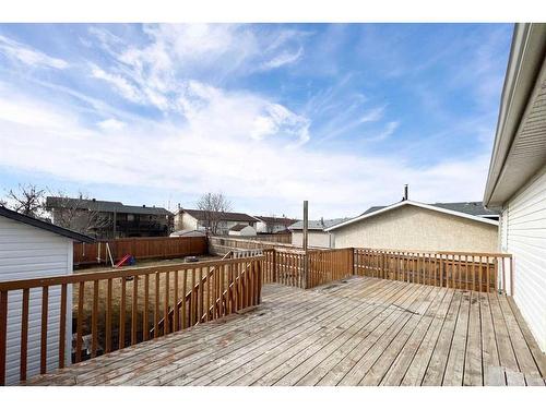 174 Oaks Crescent, Fort Mcmurray, AB - Outdoor With Deck Patio Veranda With Exterior