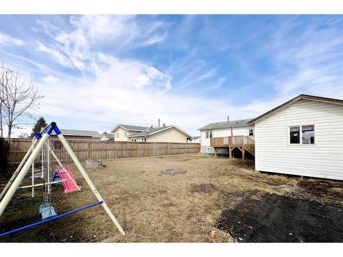 174 Oaks Crescent, Fort Mcmurray, AB - Outdoor