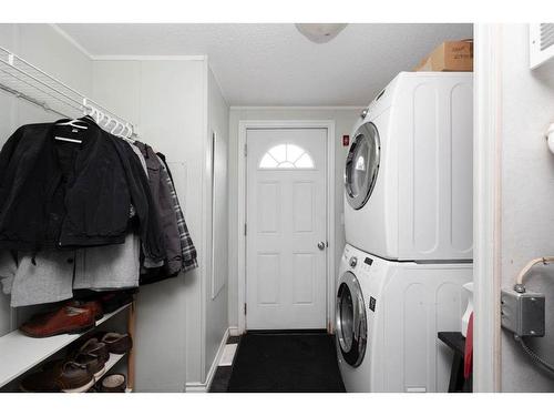 205 Cree Road, Fort Mcmurray, AB - Indoor Photo Showing Laundry Room