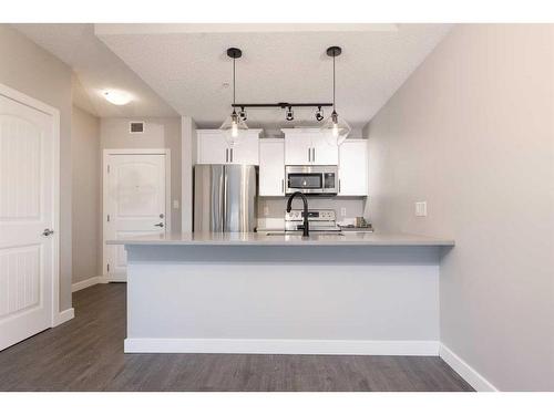 2411-204 Sparrow Hawk Drive, Fort Mcmurray, AB - Indoor Photo Showing Kitchen