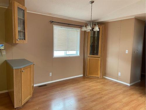 316 Harpe Way, Fort Mcmurray, AB - Indoor Photo Showing Other Room