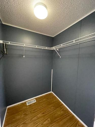 316 Harpe Way, Fort Mcmurray, AB - Indoor With Storage