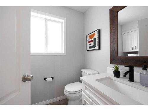 142 Dominion Drive, Fort Mcmurray, AB - Indoor Photo Showing Bathroom