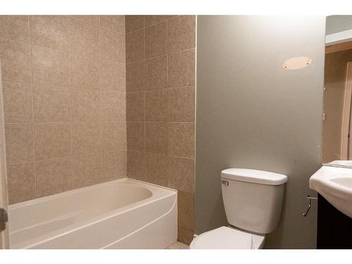 158 Archibald Bay, Fort Mcmurray, AB - Indoor Photo Showing Bathroom