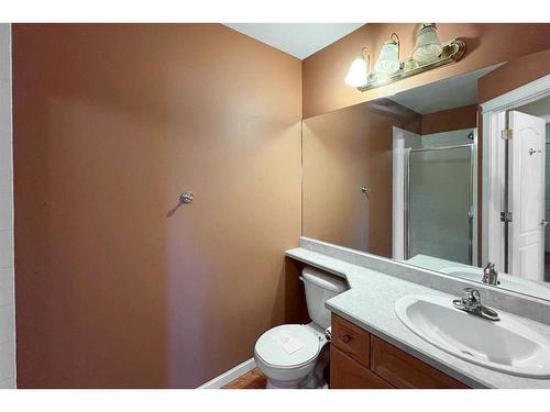 15-264 J.W. Mann Drive, Fort Mcmurray, AB - Indoor Photo Showing Bathroom