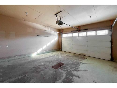 15-264 J.W. Mann Drive, Fort Mcmurray, AB - Indoor Photo Showing Garage