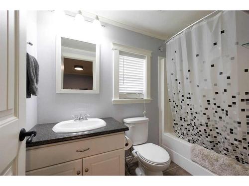 161 Mustang Road, Fort Mcmurray, AB - Indoor Photo Showing Bathroom