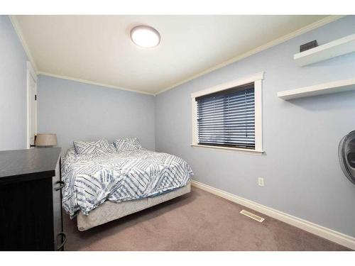 161 Mustang Road, Fort Mcmurray, AB - Indoor Photo Showing Bedroom