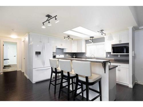 161 Mustang Road, Fort Mcmurray, AB - Indoor Photo Showing Kitchen