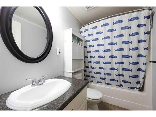 161 Mustang Road, Fort Mcmurray, AB - Indoor Photo Showing Bathroom