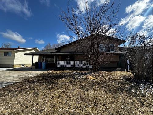21 Mcleod Street, Fort Mcmurray, AB - Outdoor