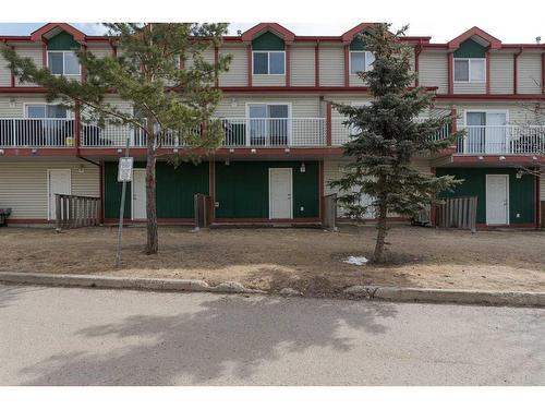 605-201 Arabian Drive, Fort Mcmurray, AB - Outdoor With Balcony