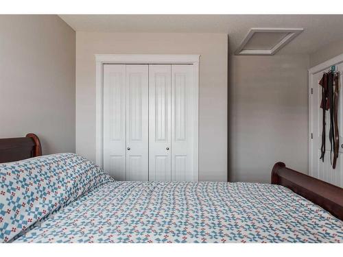 410 Grosbeak Way, Fort Mcmurray, AB - Indoor Photo Showing Bedroom