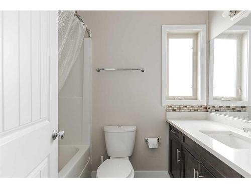 410 Grosbeak Way, Fort Mcmurray, AB - Indoor Photo Showing Bathroom