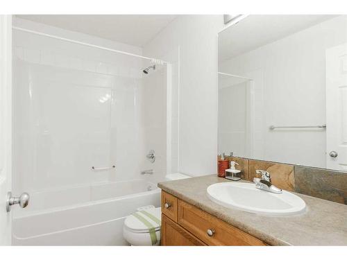 179 Loutit Road, Fort Mcmurray, AB - Indoor Photo Showing Bathroom