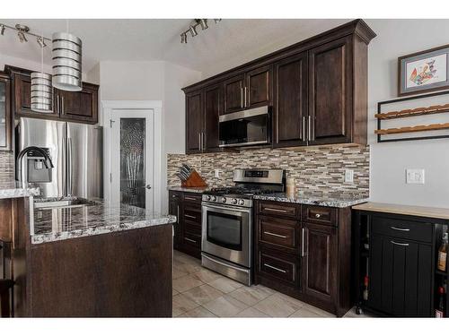 181 Comeau Crescent, Fort Mcmurray, AB - Indoor Photo Showing Kitchen With Upgraded Kitchen