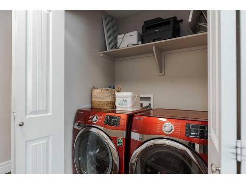 181 Comeau Crescent, Fort Mcmurray, AB - Indoor Photo Showing Laundry Room