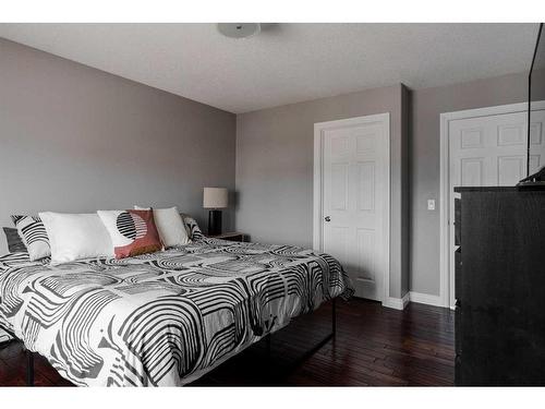 185 Snowy Owl Way, Fort Mcmurray, AB - Indoor Photo Showing Bedroom