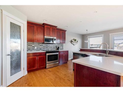 129 Shore Street, Fort Mcmurray, AB - Indoor Photo Showing Kitchen With Double Sink