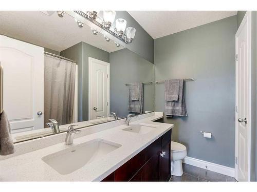 129 Shore Street, Fort Mcmurray, AB - Indoor Photo Showing Bathroom