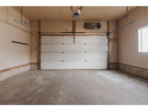 299 Laffont Way, Fort Mcmurray, AB - Indoor Photo Showing Garage
