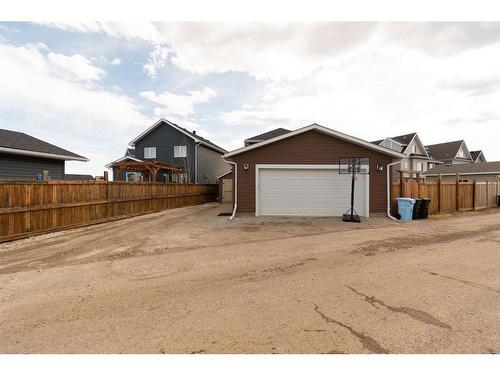 201 Ward Crescent, Fort Mcmurray, AB - Outdoor With Exterior