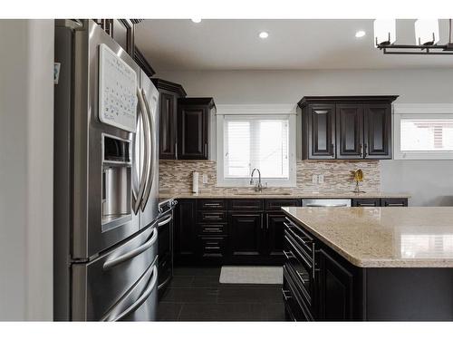 201 Ward Crescent, Fort Mcmurray, AB - Indoor Photo Showing Kitchen With Upgraded Kitchen
