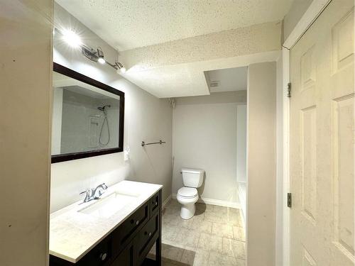 191 Cochrane Crescent Nw, Fort Mcmurray, AB - Indoor Photo Showing Bathroom