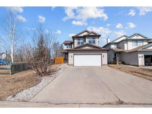 201 Parry Crescent, Fort Mcmurray, AB - Outdoor With Facade