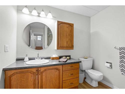 136 Wolverine Drive, Fort Mcmurray, AB - Indoor Photo Showing Bathroom