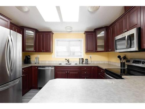 121 Fir Street, Fort Mcmurray, AB - Indoor Photo Showing Kitchen With Double Sink