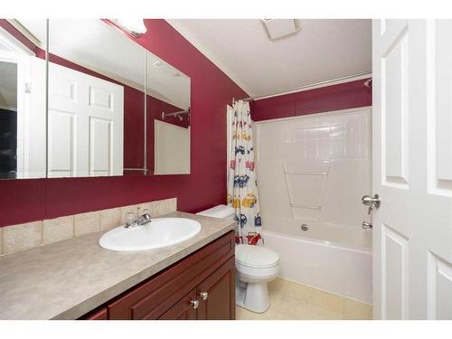 121 Fir Street, Fort Mcmurray, AB - Indoor Photo Showing Bathroom