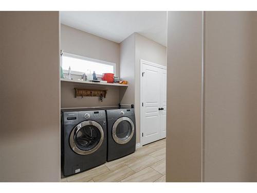 108 Dakin Drive, Fort Mcmurray, AB - Indoor Photo Showing Laundry Room
