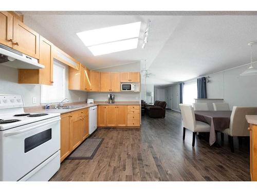 104 Arabian Drive, Fort Mcmurray, AB - Indoor Photo Showing Kitchen With Double Sink