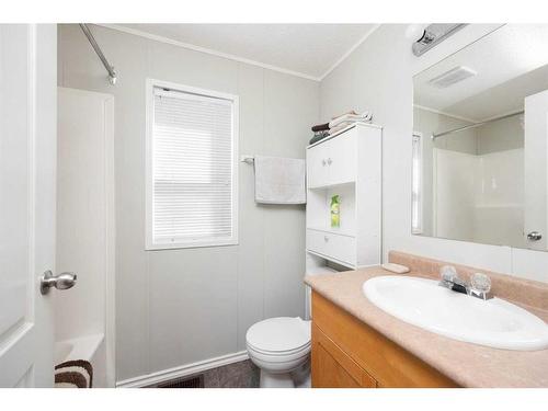 104 Arabian Drive, Fort Mcmurray, AB - Indoor Photo Showing Bathroom
