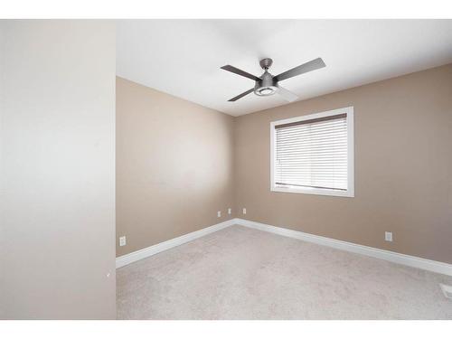 193 Fox Crescent, Fort Mcmurray, AB - Indoor Photo Showing Other Room