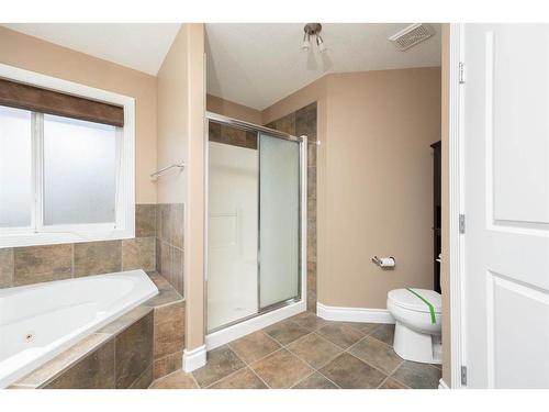 193 Fox Crescent, Fort Mcmurray, AB - Indoor Photo Showing Bathroom
