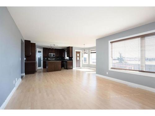 193 Fox Crescent, Fort Mcmurray, AB - Indoor Photo Showing Living Room