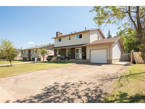 209 Hillcrest Drive, Fort Mcmurray, AB - Outdoor With Deck Patio Veranda With Backyard With Exterior
