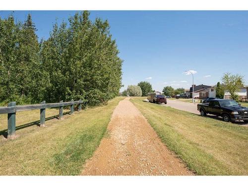 209 Hillcrest Drive, Fort Mcmurray, AB - Outdoor