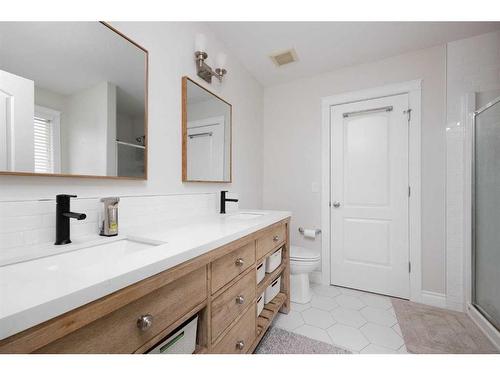 233 Blackburn Drive, Fort Mcmurray, AB - Indoor Photo Showing Bathroom